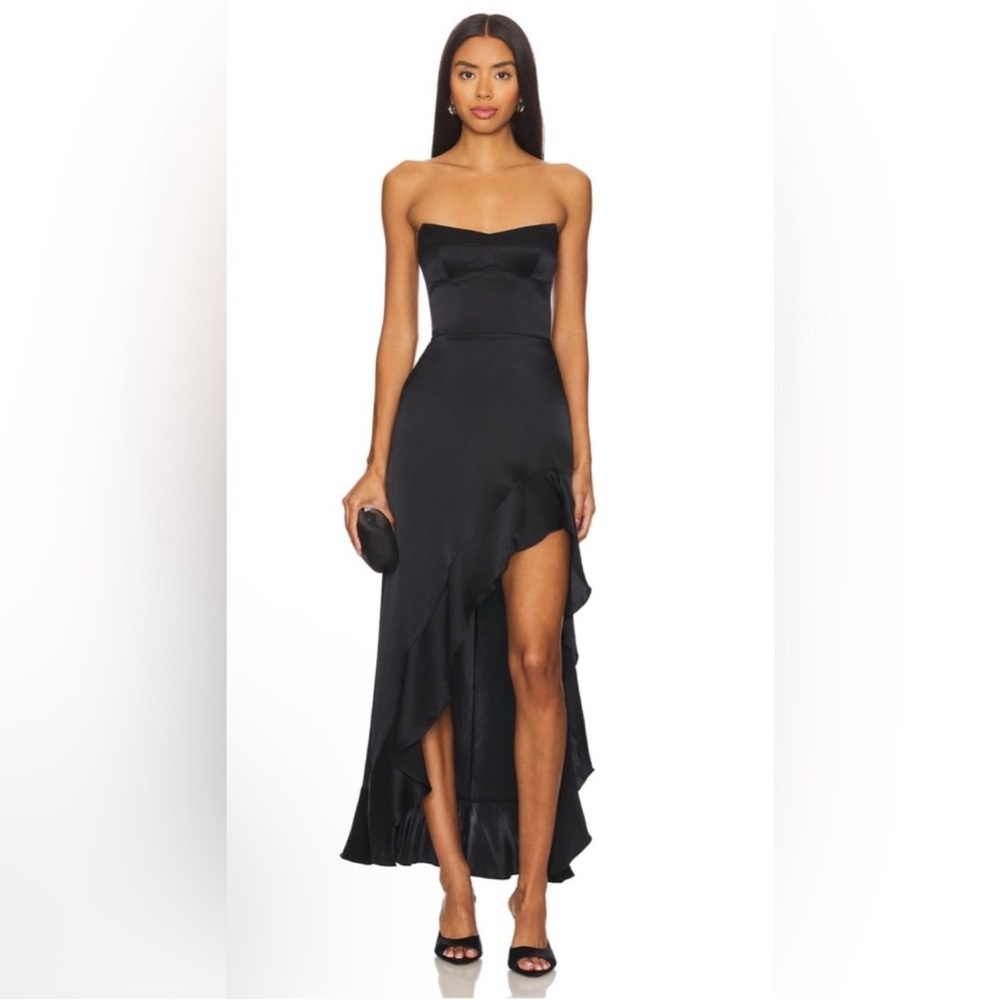 Amanda Uprichard 2025 Magnolia Silk Frill
Cocktail Dress, NWT
Size: S
$289 $435